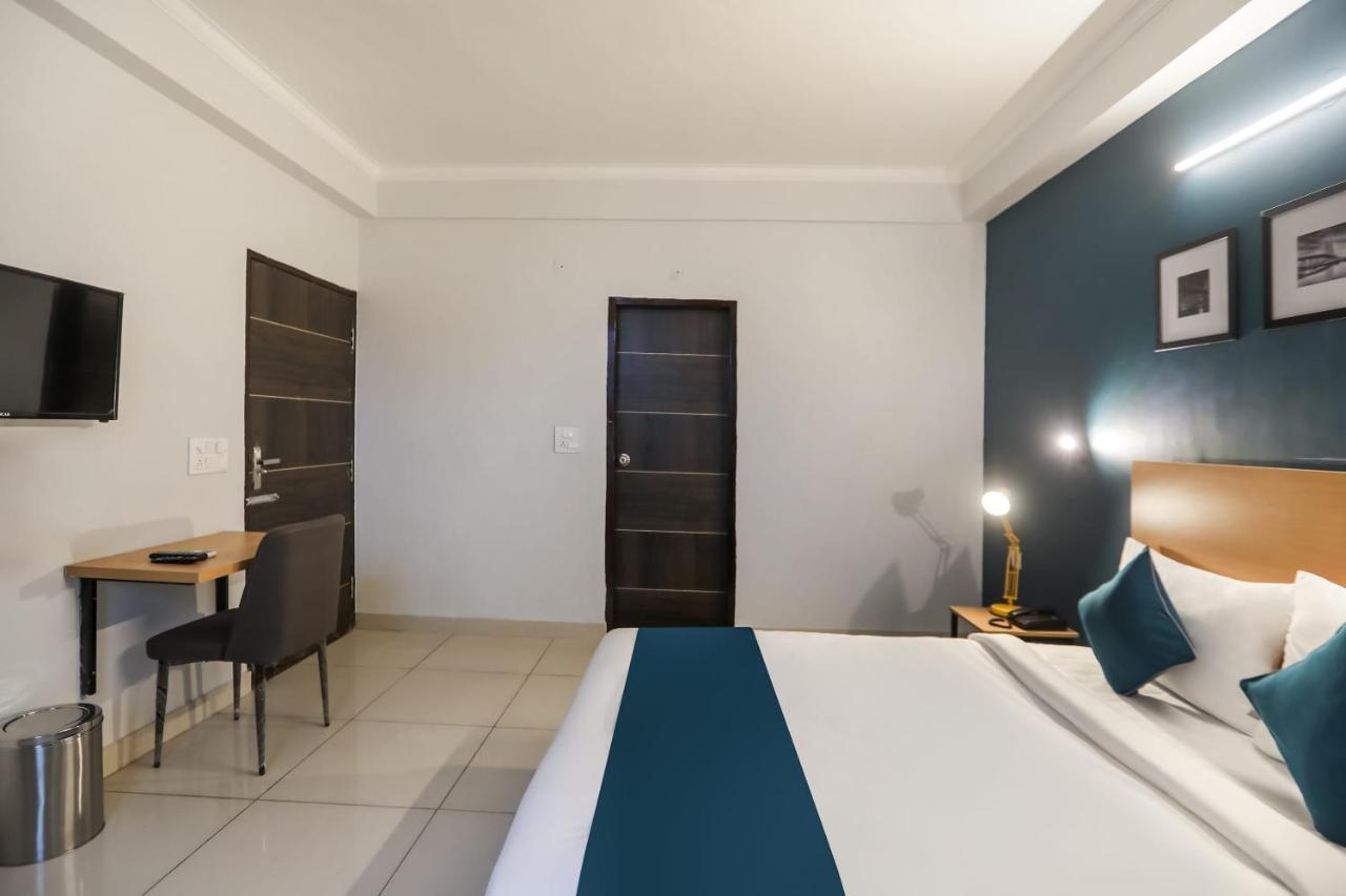 Silverkey Executive Stays 42933 Medanta Corporate Gurgaon Exterior foto